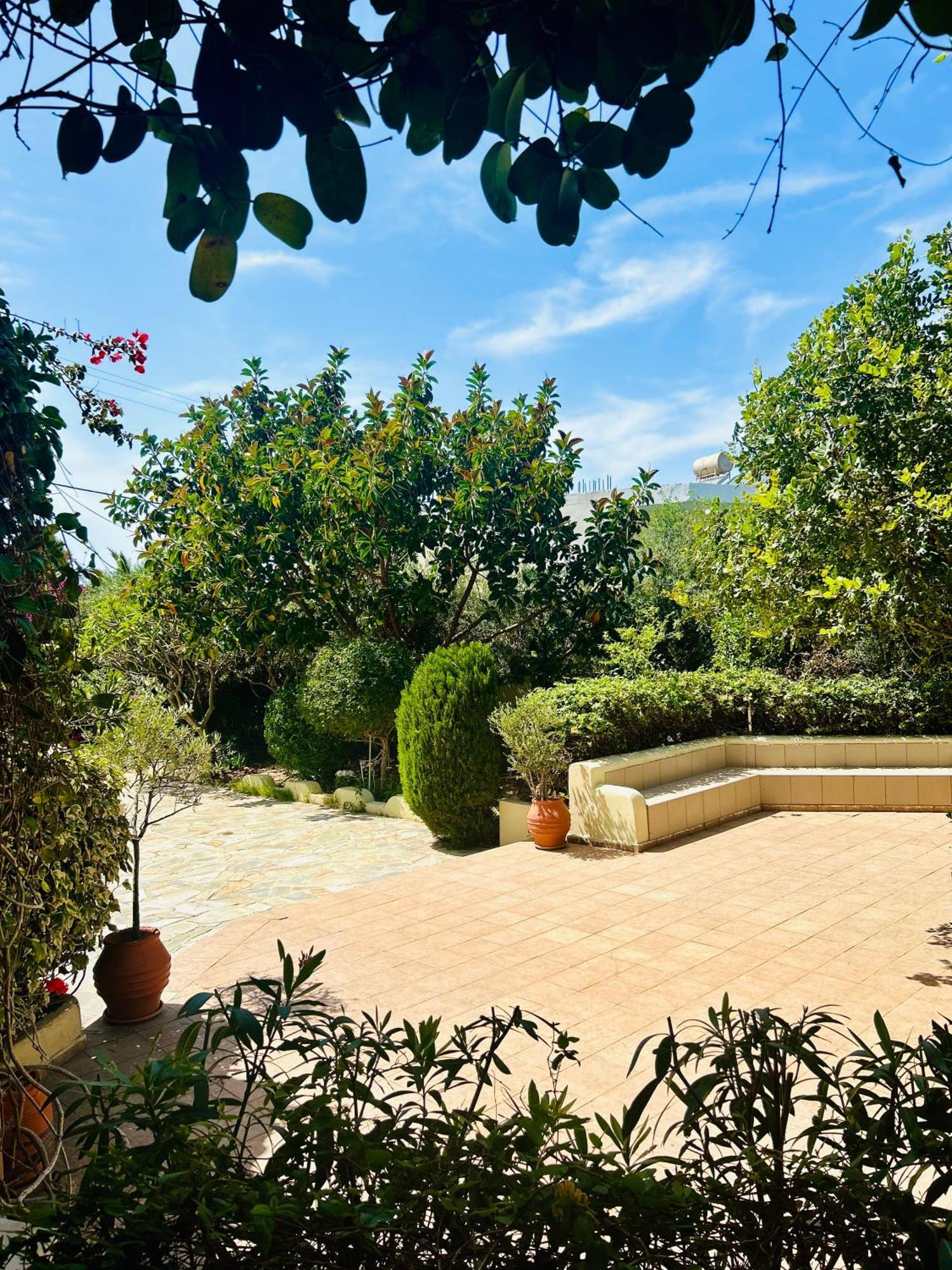 Esperia Apartments พลาตาเนส ภายนอก รูปภาพ